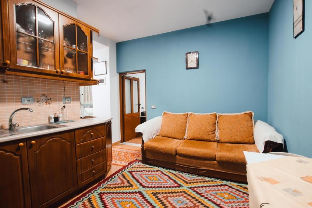 Bb Apartament Apartment Gjirokaster Exterior photo